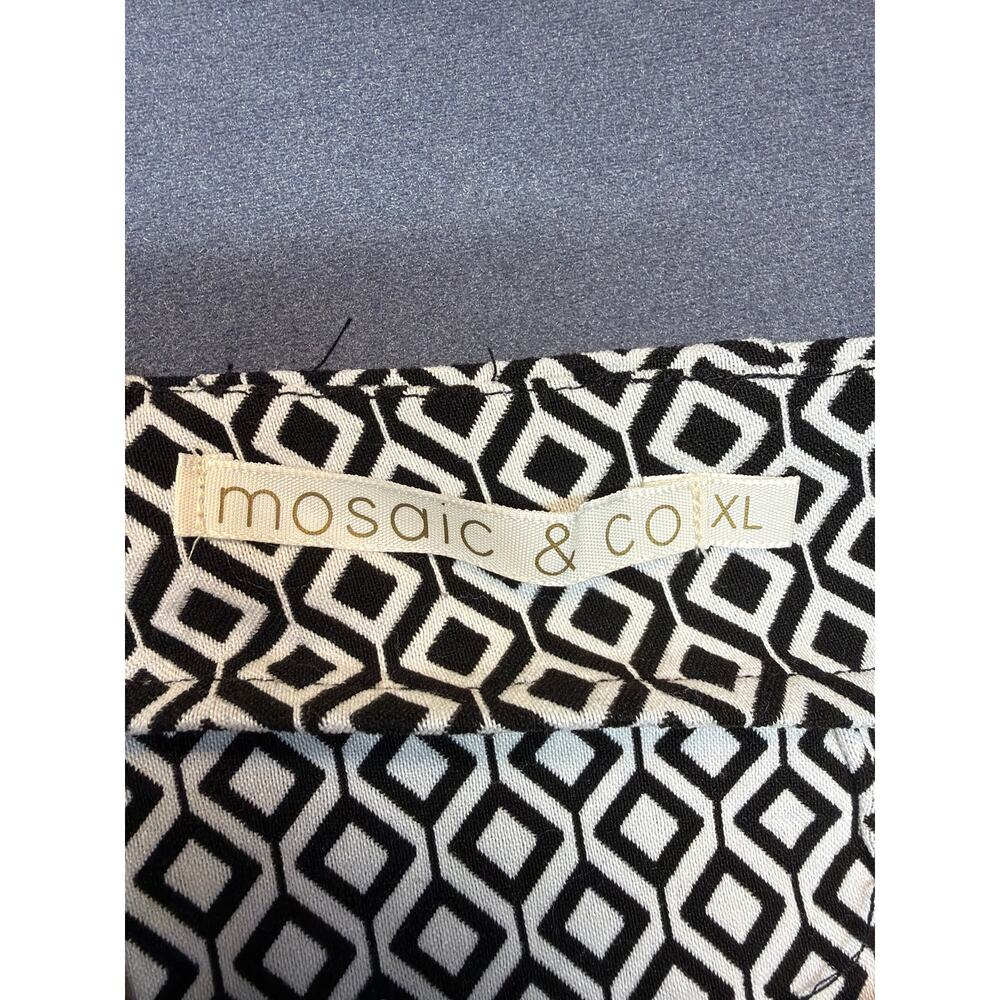 Mosaic & Co. Geometric Black & White Pencil Skirt Faux Pockets Size XL - Picture 6 of 10